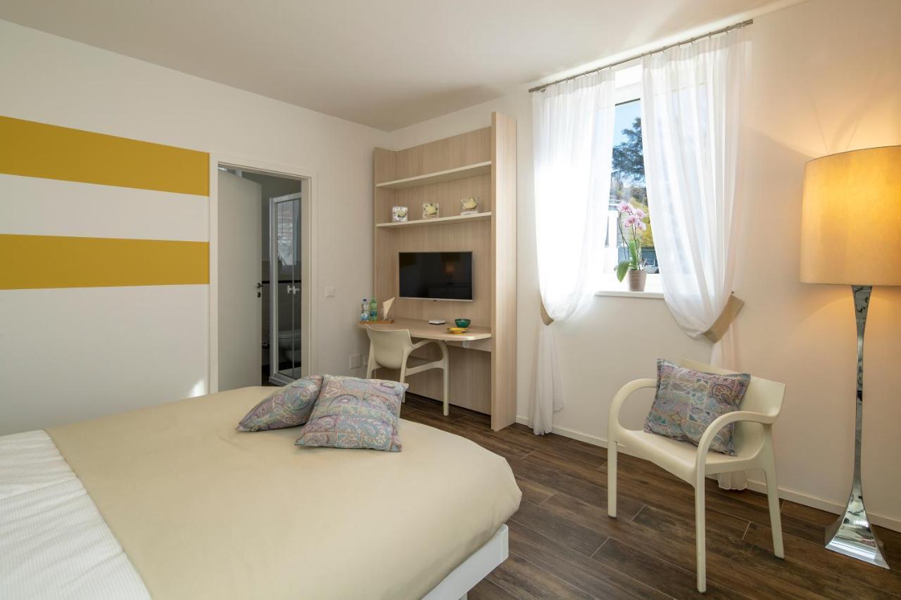 Albergo Ristorante Stazione Balerna ภายนอก รูปภาพ