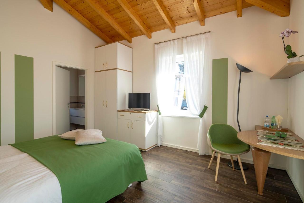 Albergo Ristorante Stazione Balerna ภายนอก รูปภาพ