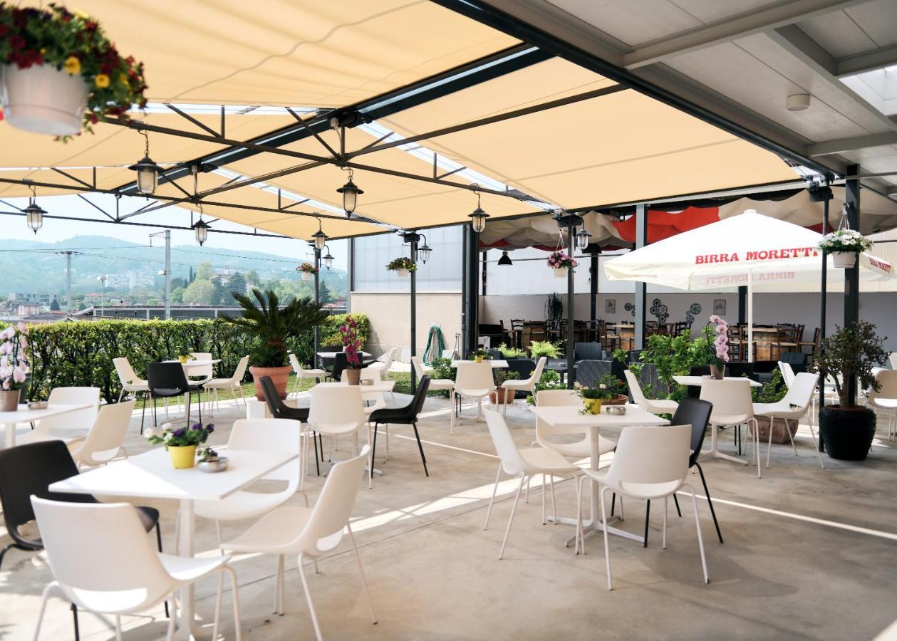 Albergo Ristorante Stazione Balerna ภายนอก รูปภาพ
